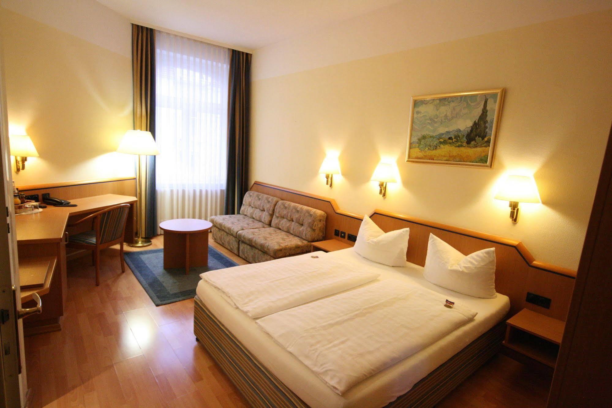 Altstadt Hotel Χαϊδελβέργη Εξωτερικό φωτογραφία